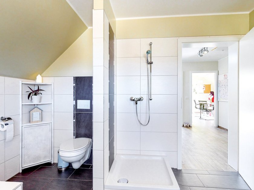 Musterhaus-Schwielowsee-Geltow-Badezimmer-Bad-Dusche Musterhaus-Schwielowsee-Geltow-Badezimmer-Bad-Dusche